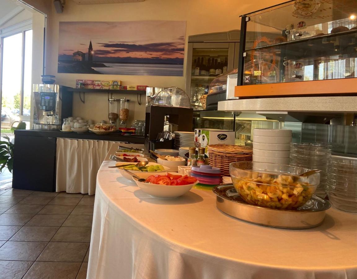 Aparthotel Gioia Caorle Zewnętrze zdjęcie