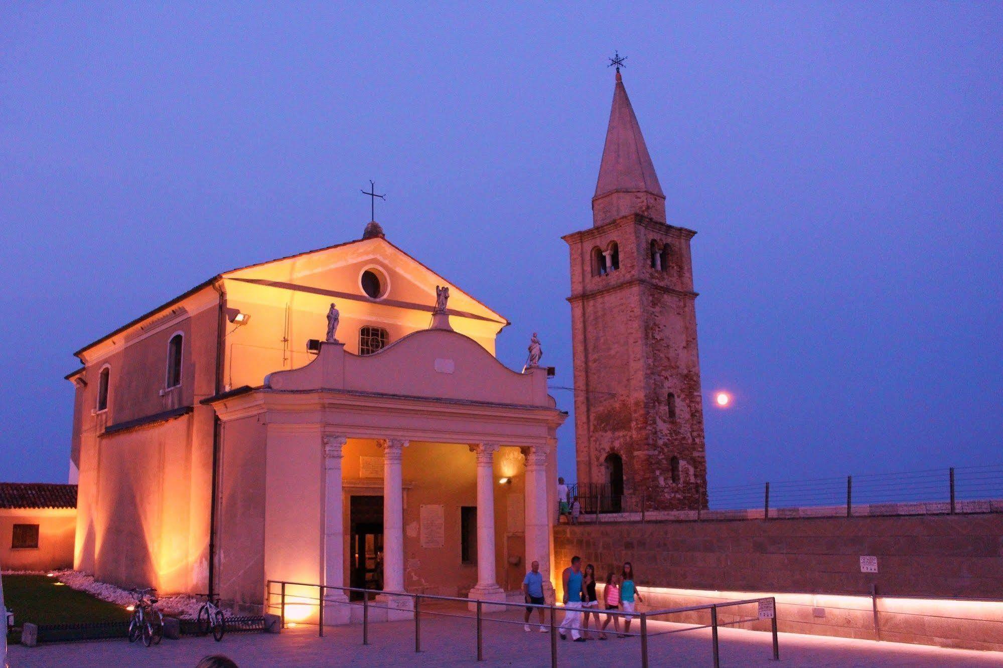 Aparthotel Gioia Caorle Zewnętrze zdjęcie